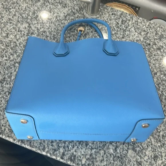 Michael Kors Purse - Picture 3 of 4